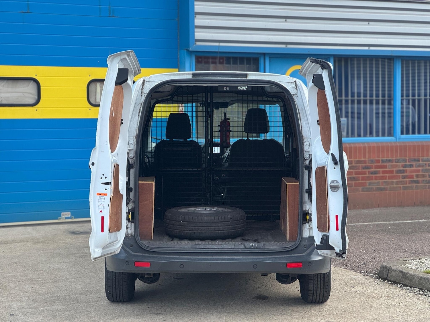 Used Ford Transit Courier 2020 for sale - 76472919: Photo 51