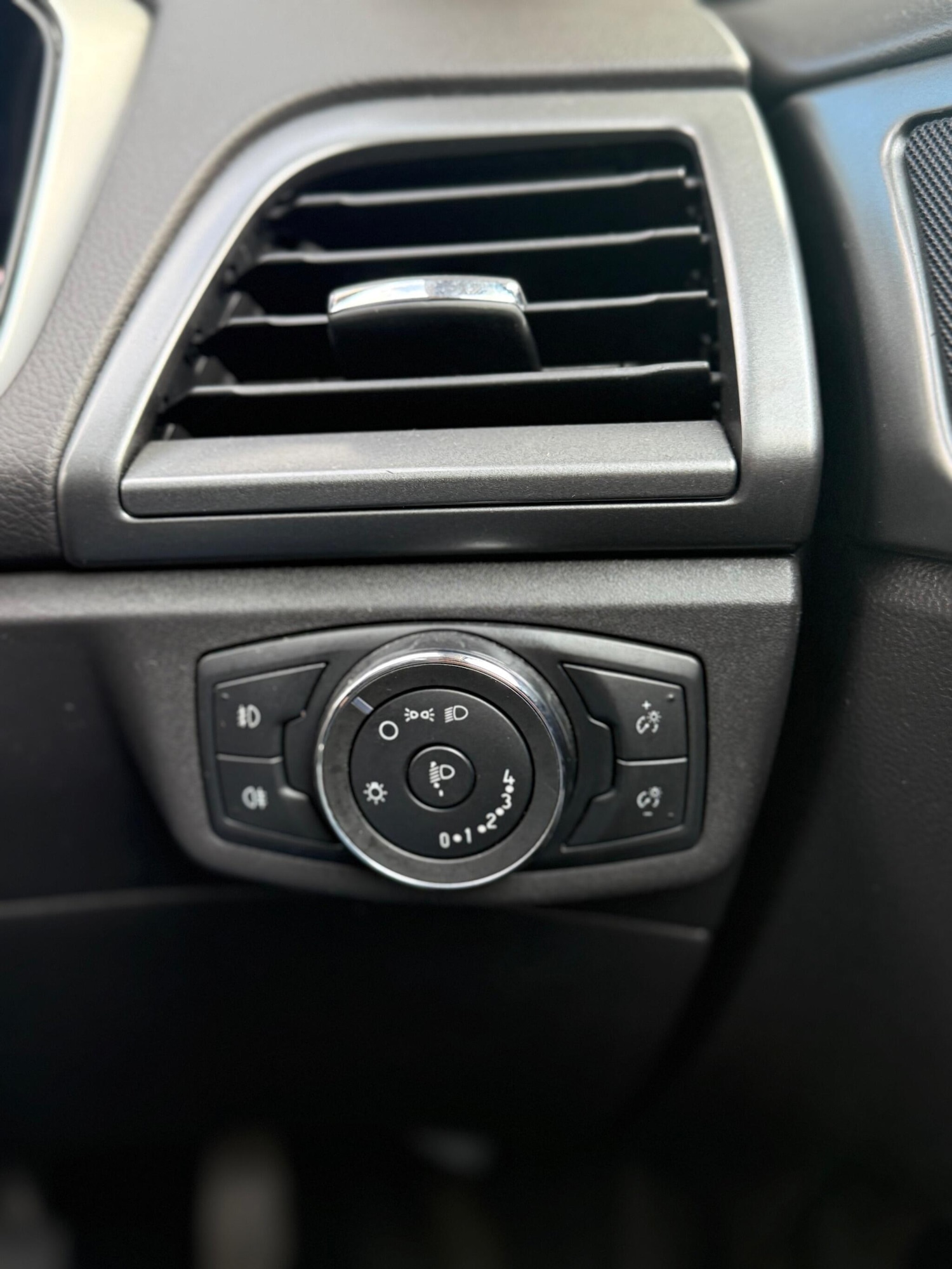 Used Ford Mondeo for sale - 76994936: Photo 47