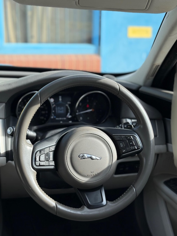 Used Jaguar XF 2016 for sale - 76200735: Photo 13