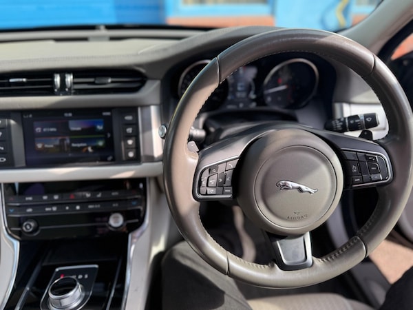 Used Jaguar XF 2016 for sale - 76200735: Photo 17