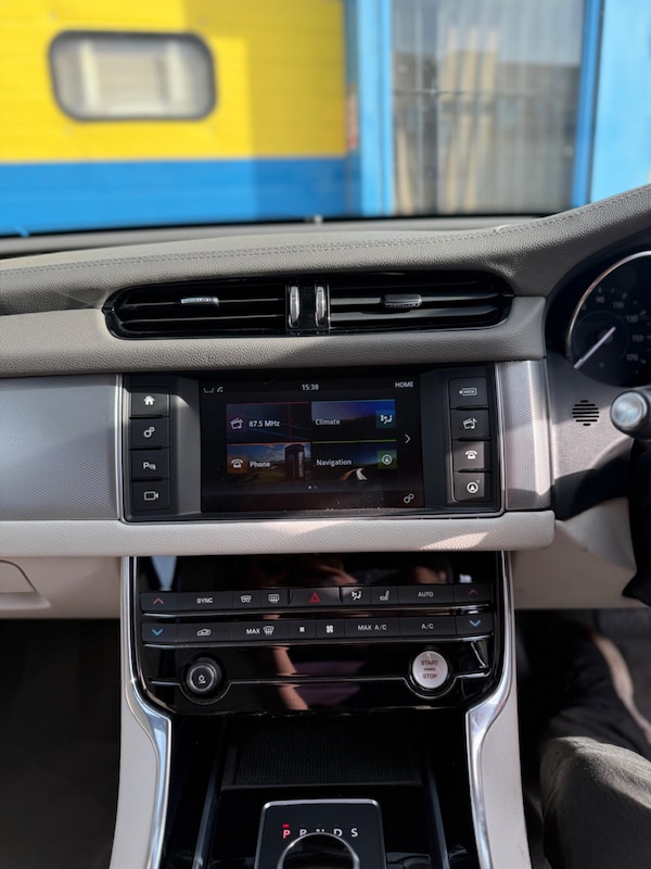 Used Jaguar XF 2016 for sale - 76200735: Photo 18