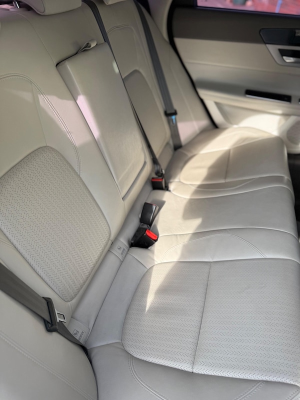 Used Jaguar XF 2016 for sale - 76200735: Photo 28
