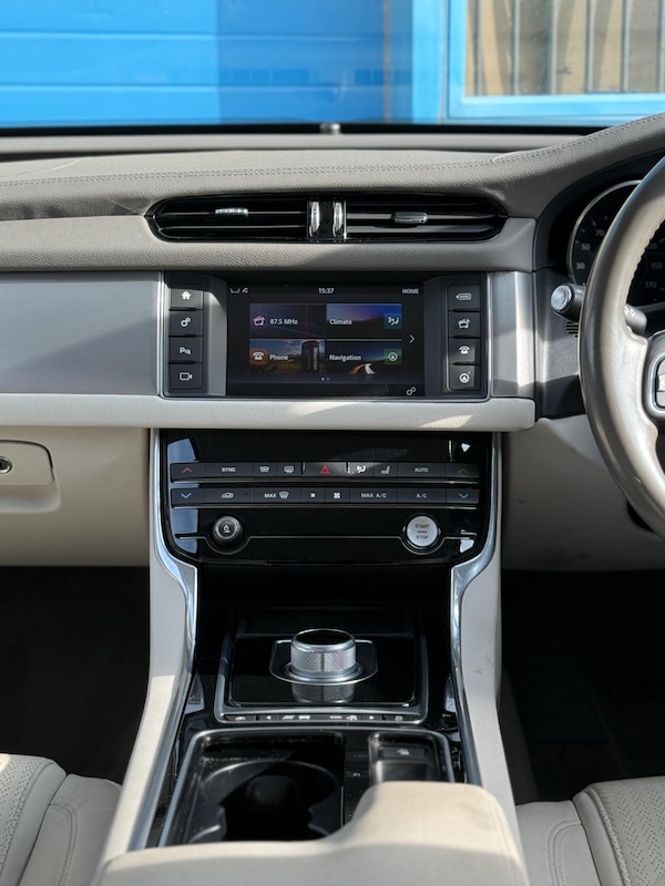 Used Jaguar XF 2016 for sale - 76200735: Photo 30