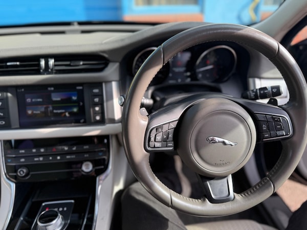 Used Jaguar XF 2016 for sale - 76200735: Photo 35