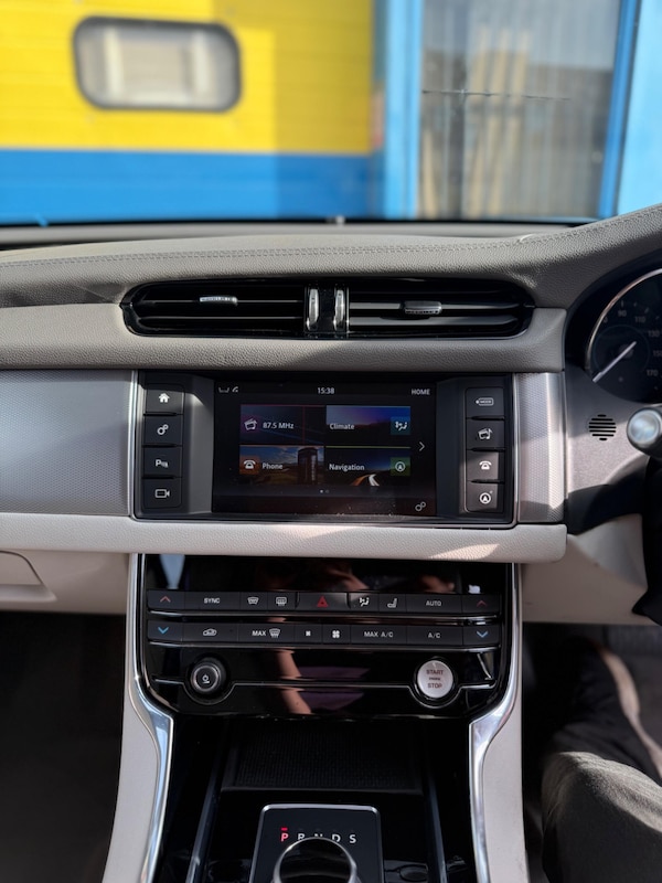 Used Jaguar XF 2016 for sale - 76200735: Photo 36