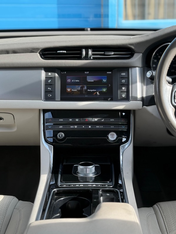 Used Jaguar XF 2016 for sale - 76200735: Photo 49