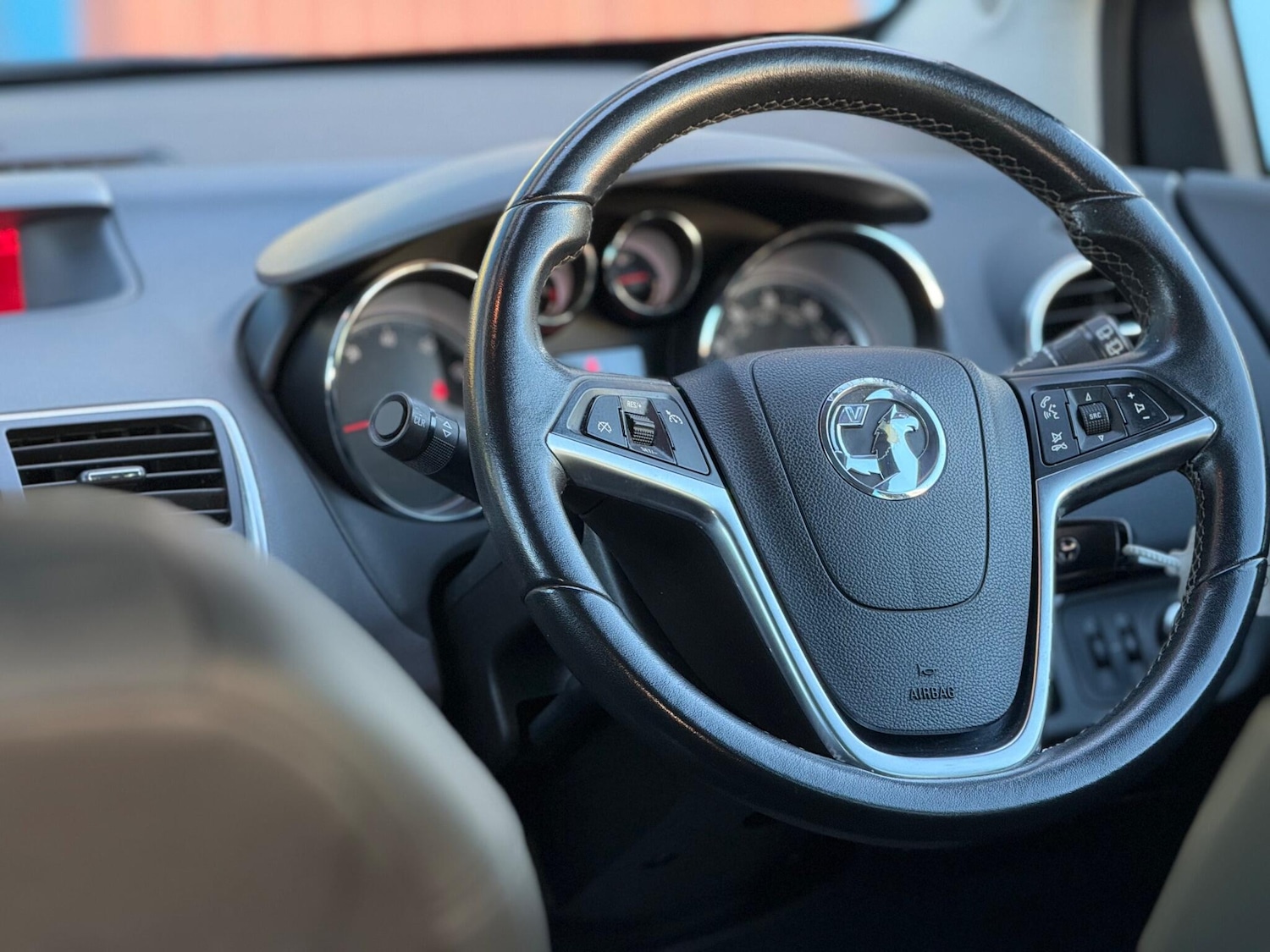 Used Vauxhall Meriva 2013 for sale - 76991470: Photo 32