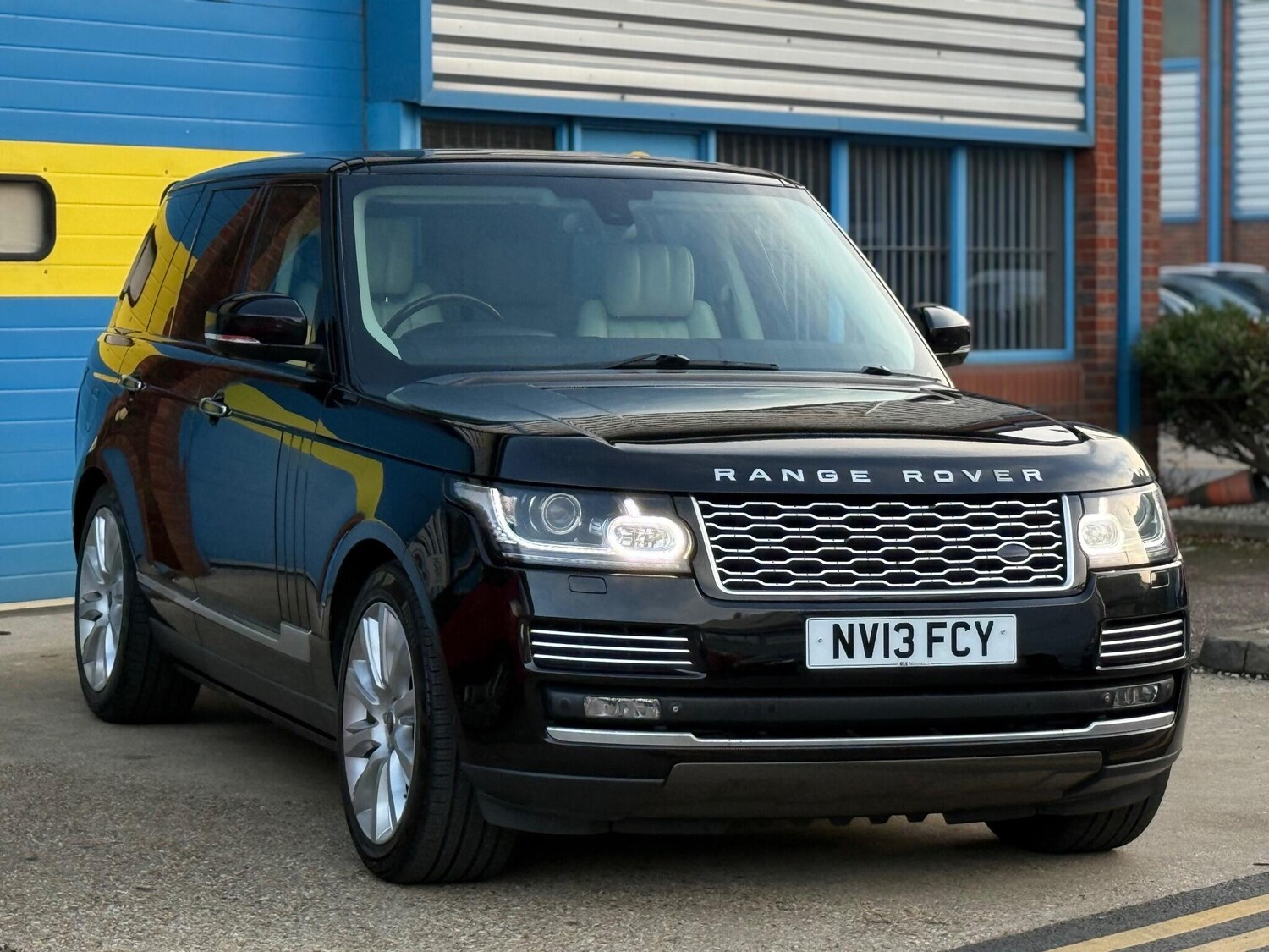 Used Land Rover Range Rover 2013 for sale - 76620228: Photo 93