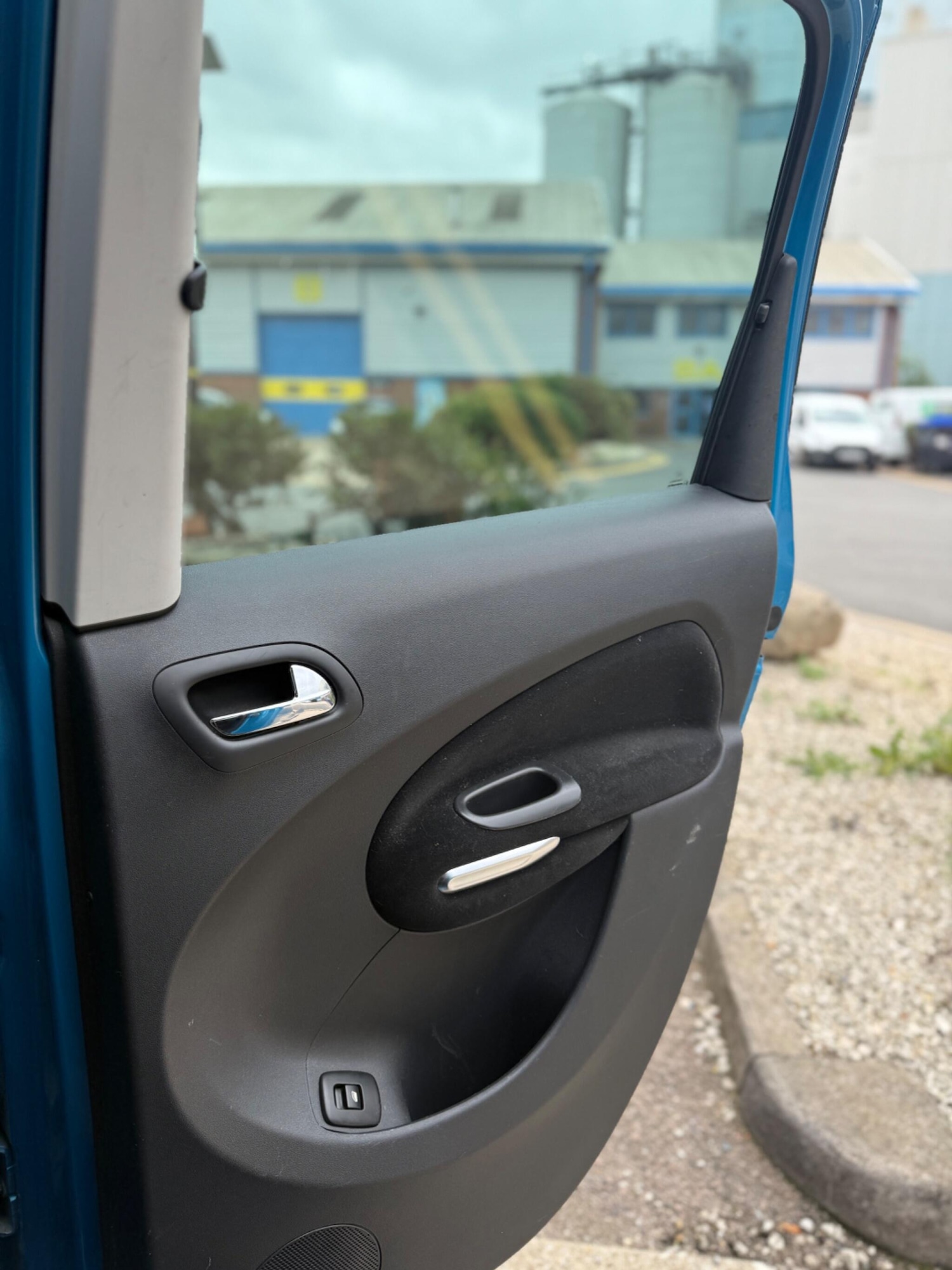 Vehicle 29