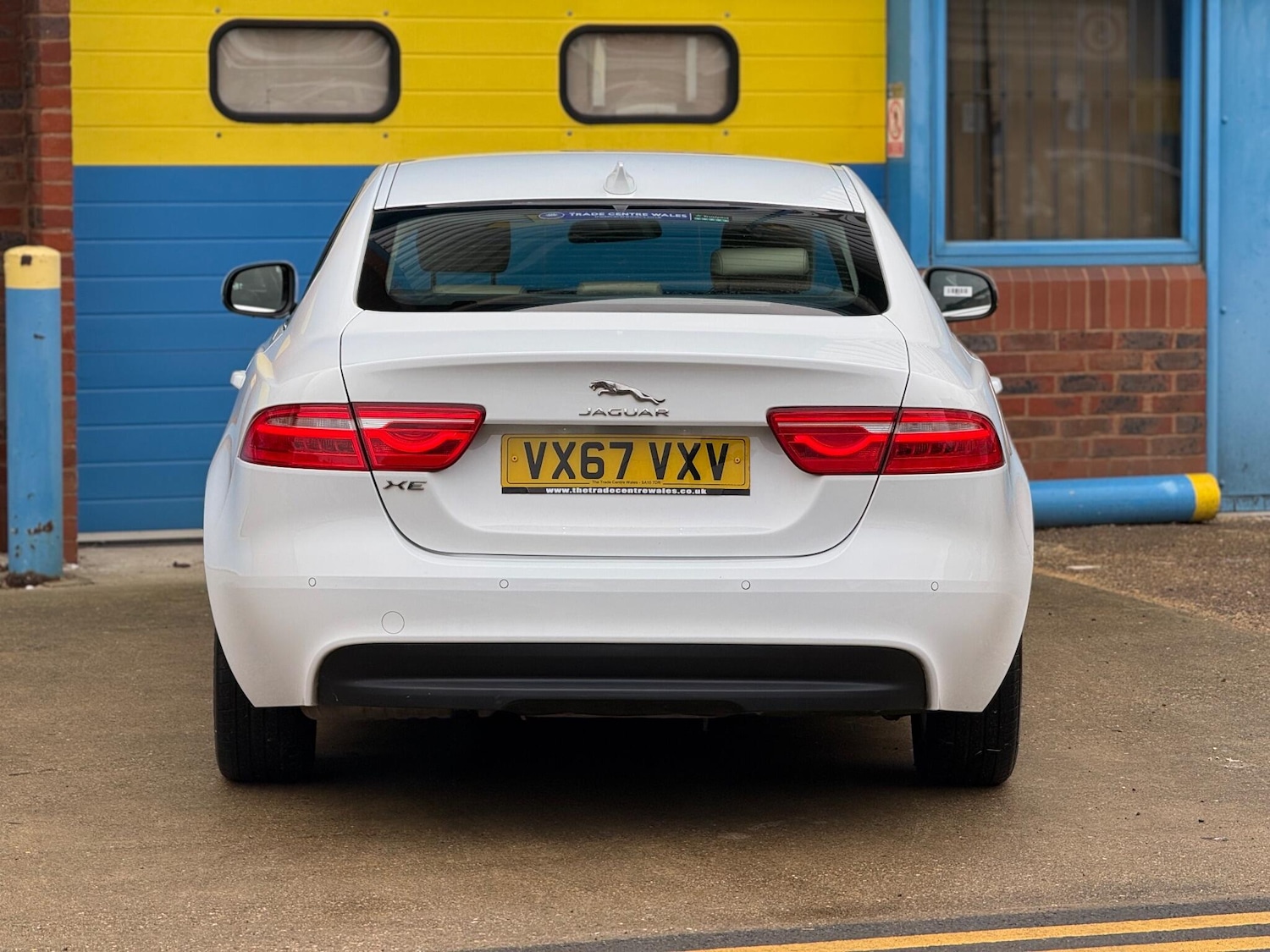 Used Jaguar XE 2017 for sale - 76936626: Photo 21