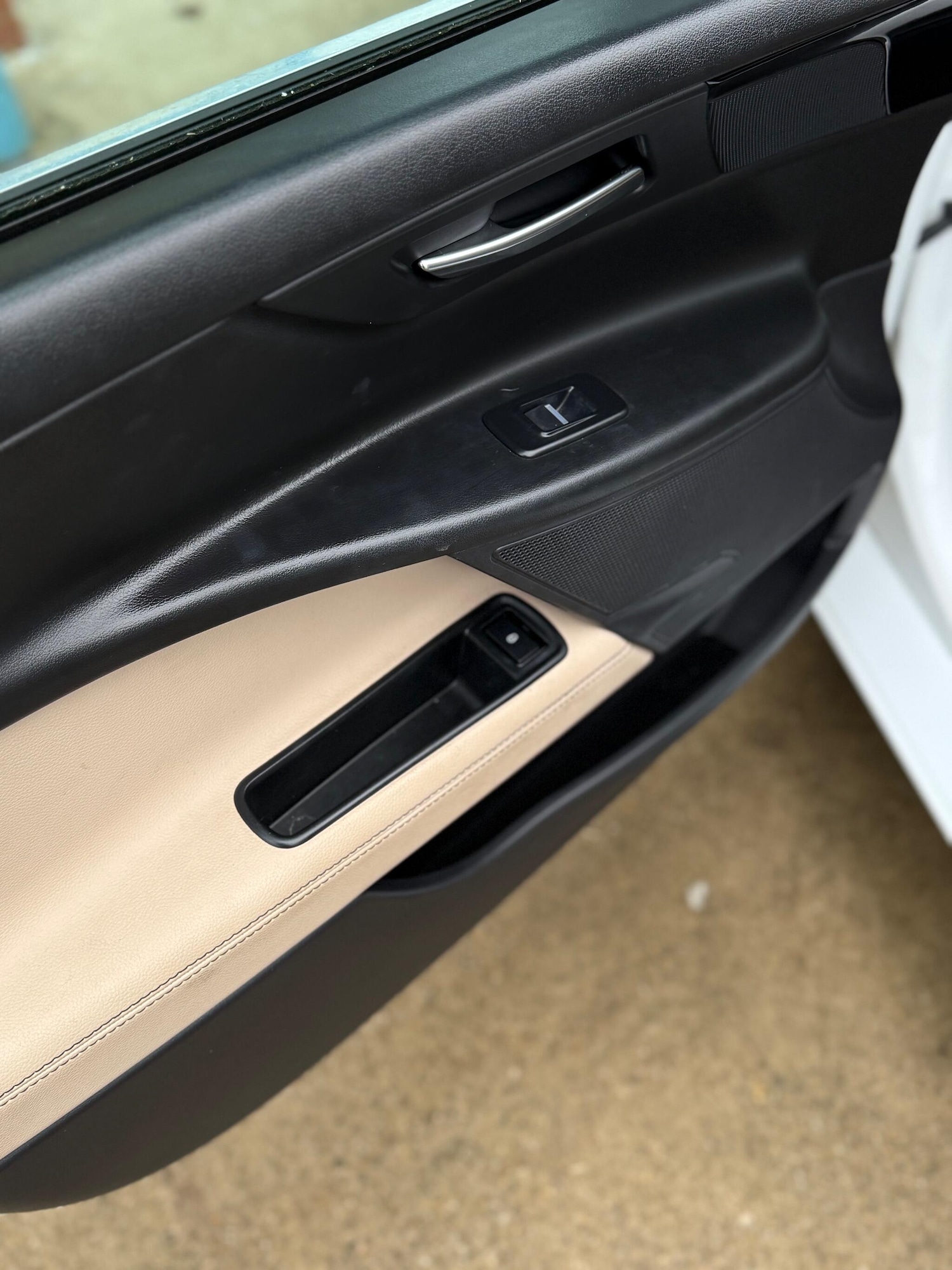 Used Jaguar XE 2017 for sale - 76936626: Photo 31