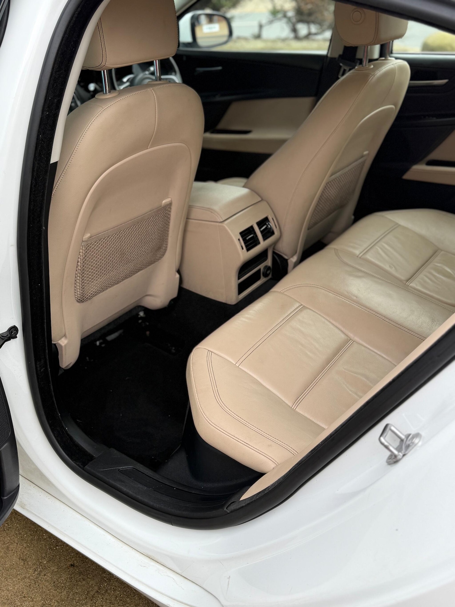 Used Jaguar XE 2017 for sale - 76936626: Photo 32