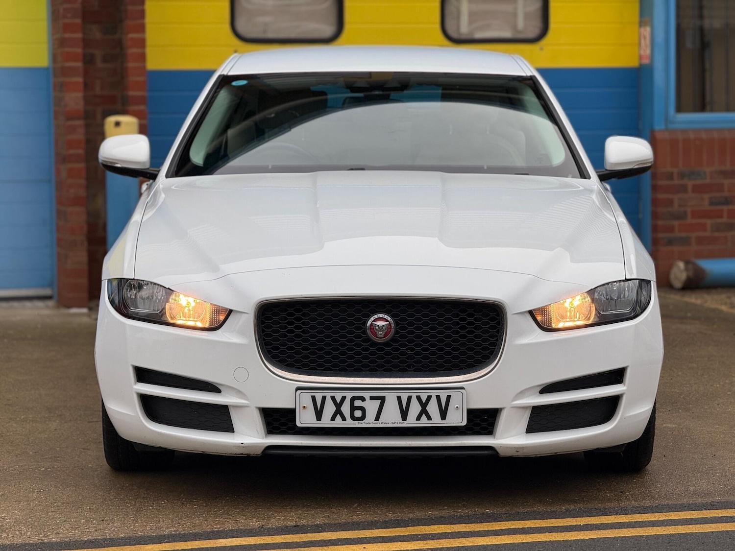 Used Jaguar XE 2017 for sale - 76936626: Photo 38