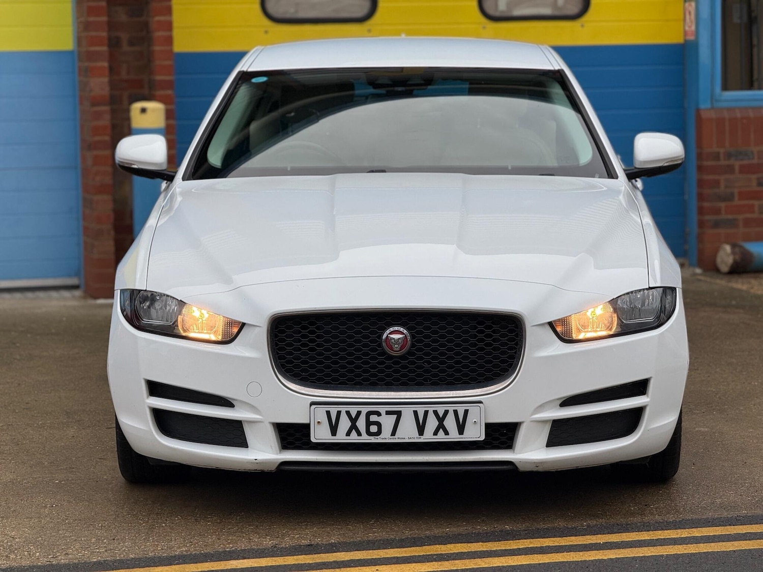 Used Jaguar XE 2017 for sale - 76936626: Photo 41