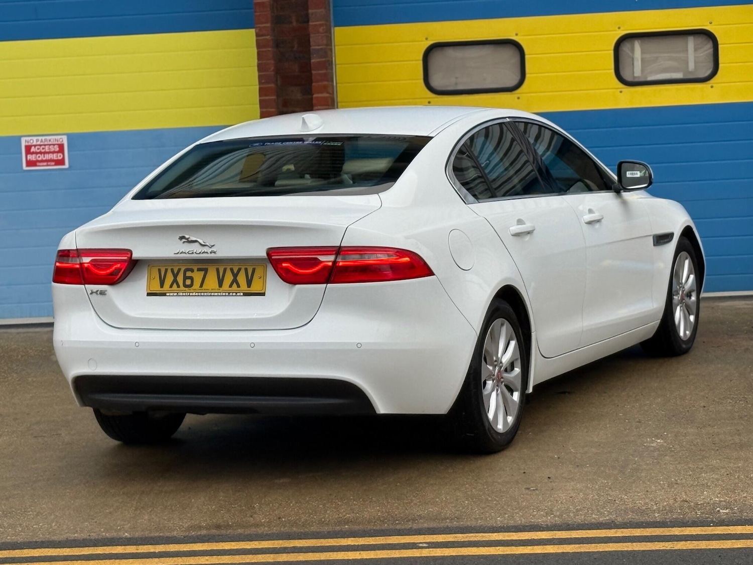 Used Jaguar XE 2017 for sale - 76936626: Photo 61