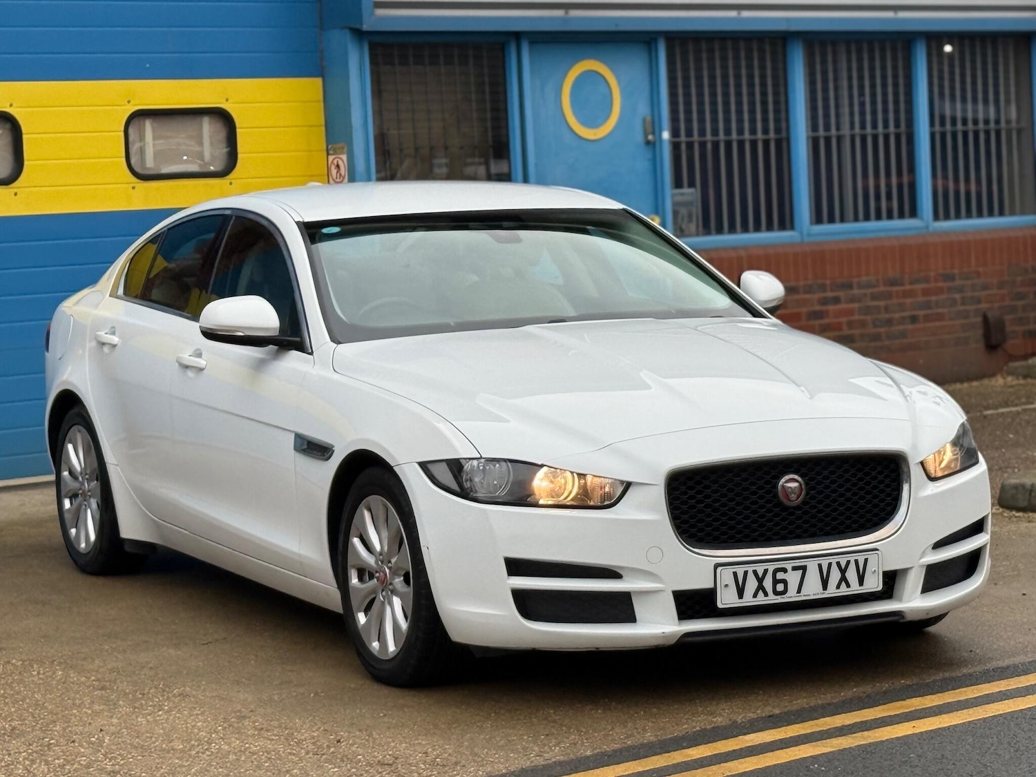 Used Jaguar XE 2017 for sale - 76936626: Photo 70