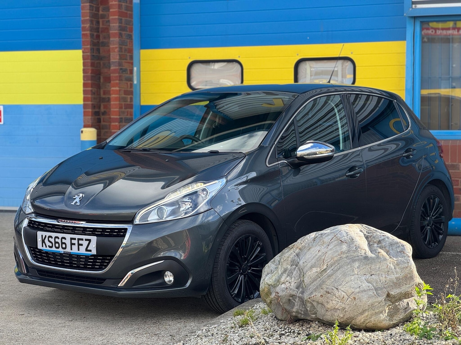 Used Peugeot 208 for sale - 76995444: Photo 3