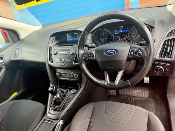 Used Ford Focus 2015 for sale - 74042730: Photo 12