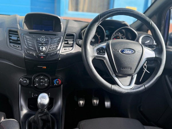 Used Ford Fiesta 2016 for sale - 76084207: Photo 13