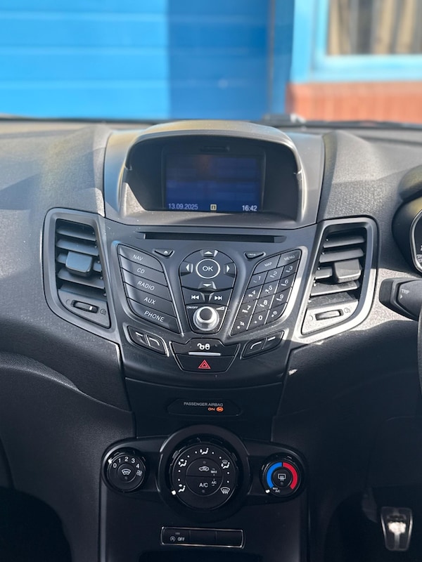 Used Ford Fiesta 2016 for sale - 76084207: Photo 17