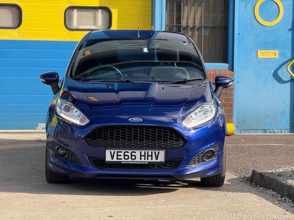 Used Ford Fiesta 2016 for sale - 76084207: Photo 2