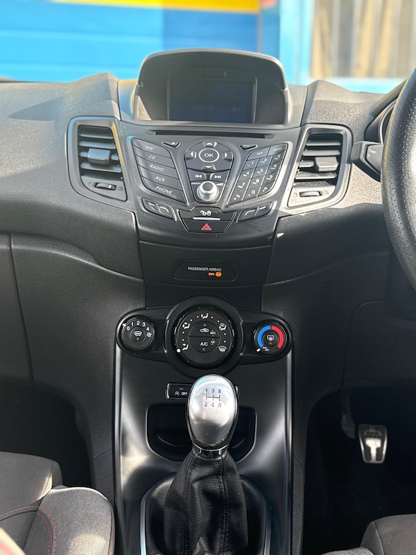 Used Ford Fiesta 2016 for sale - 76084207: Photo 50