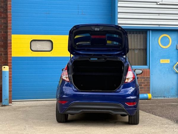 Used Ford Fiesta 2016 for sale - 76084207: Photo 8
