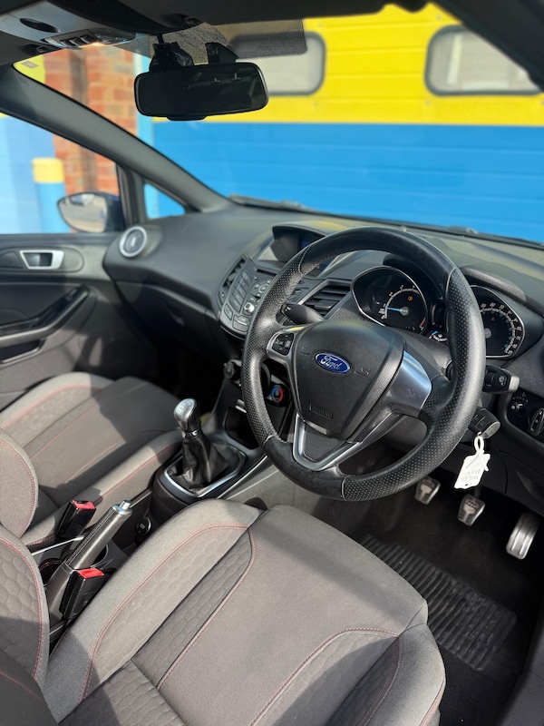 Used Ford Fiesta 2016 for sale - 76084207: Photo 9