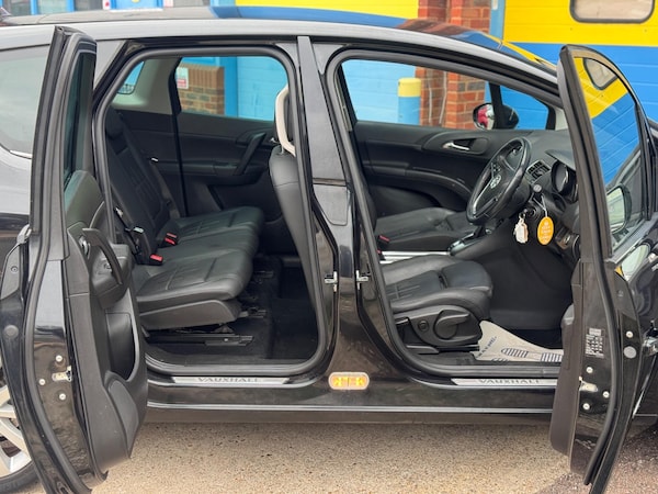 Used Vauxhall Meriva 2013 for sale - 76246512: Photo 24