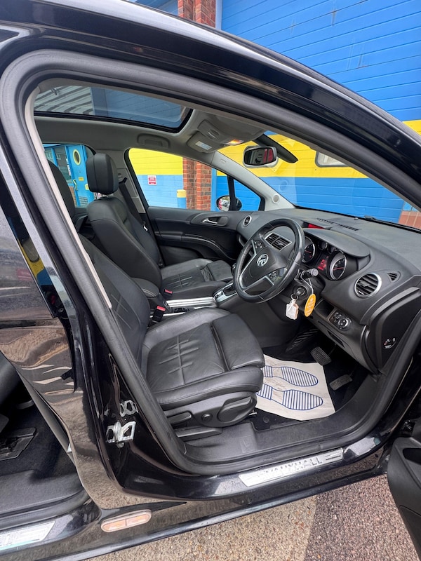 Used Vauxhall Meriva 2013 for sale - 76246512: Photo 41