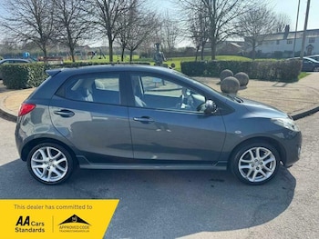 Used Mazda Mazda2 2011 for sale - 75257710: Photo