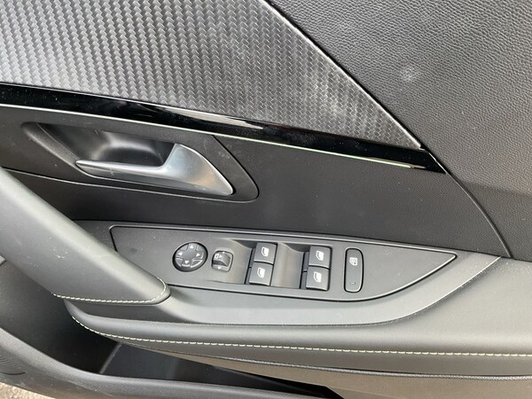 Used Peugeot 208 2022 for sale - 76015745: Photo 18