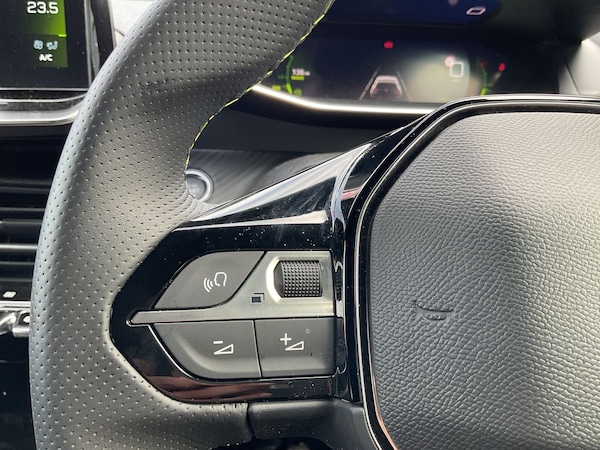Used Peugeot 208 2022 for sale - 76015745: Photo 20