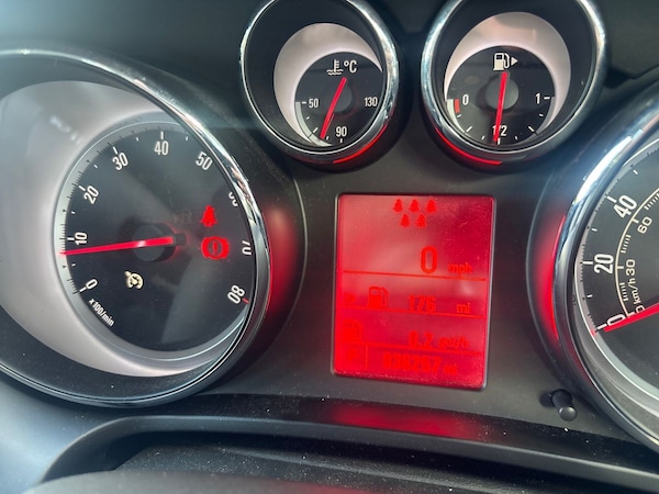 Used Vauxhall Zafira 2016 for sale - 76030084: Photo 20