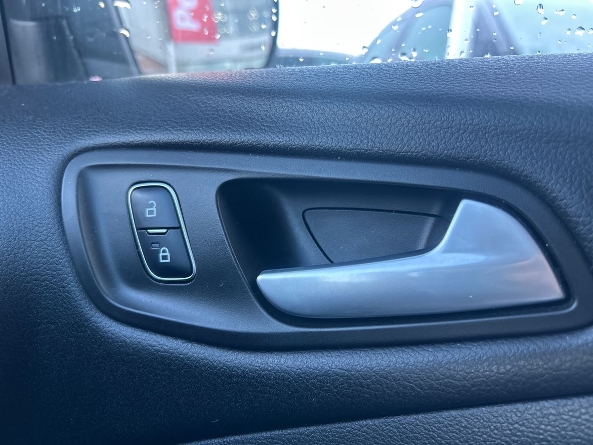 Used Ford Kuga 2017 for sale - 76649411: Photo 25