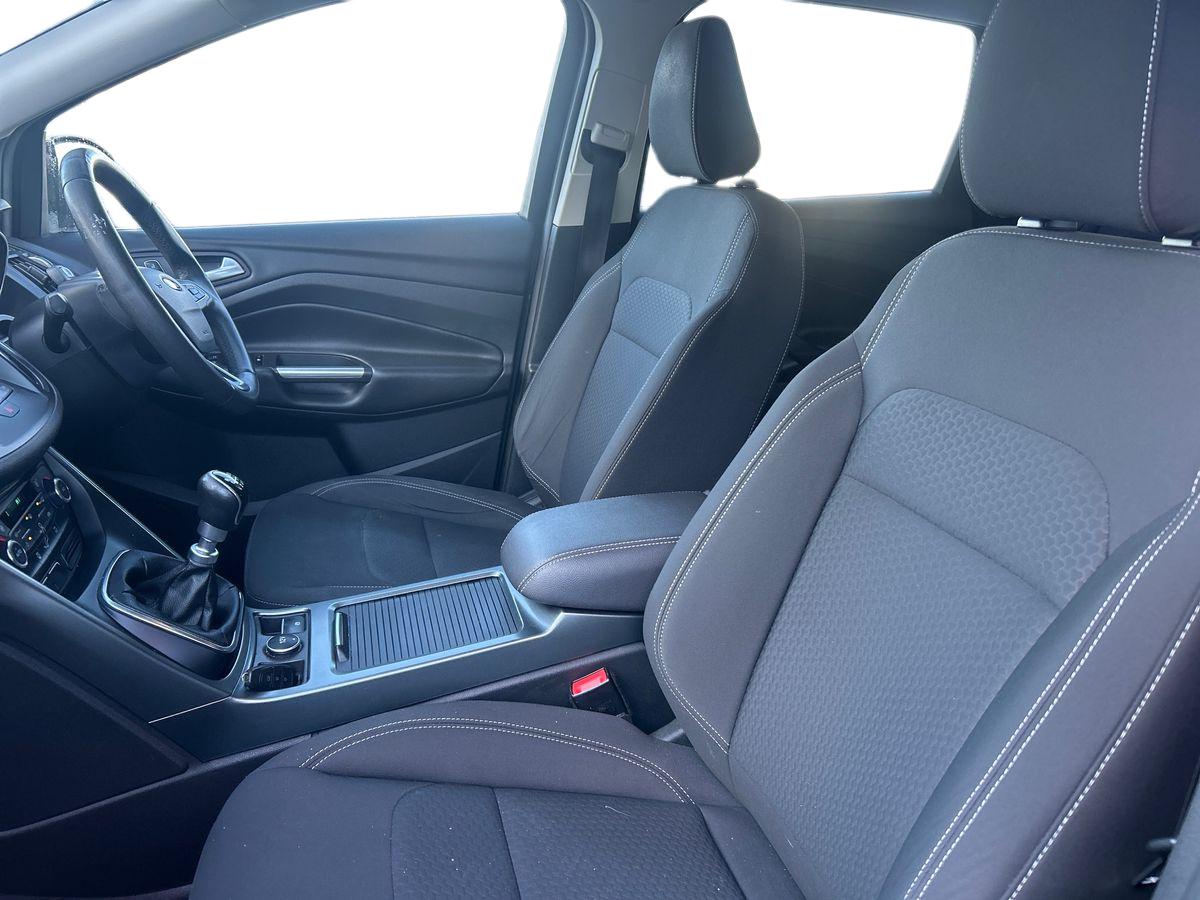 Used Ford Kuga 2017 for sale - 76649411: Photo 9