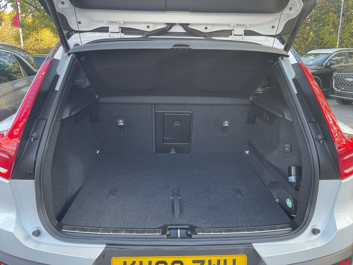 Used Volvo XC40 2020 for sale - 76351488: Photo 11