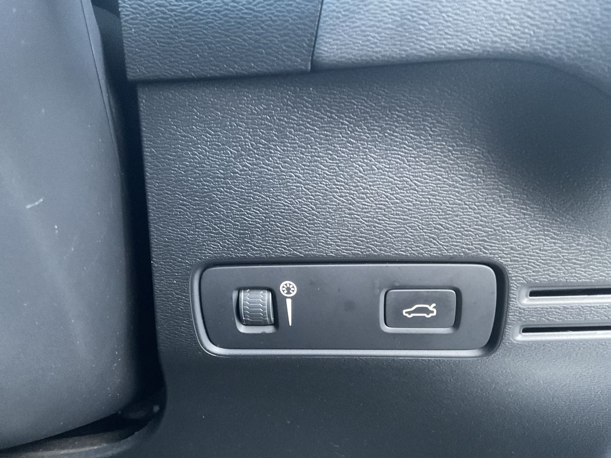 Used Volvo XC40 2020 for sale - 76351488: Photo 20