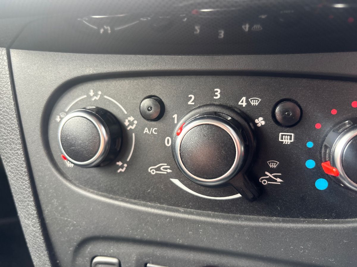 Used Dacia Sandero Stepway 2020 for sale - 76344658: Photo 24