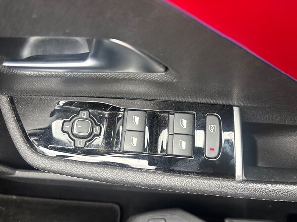 Used Vauxhall Astra 2022 for sale - 76133360: Photo 19
