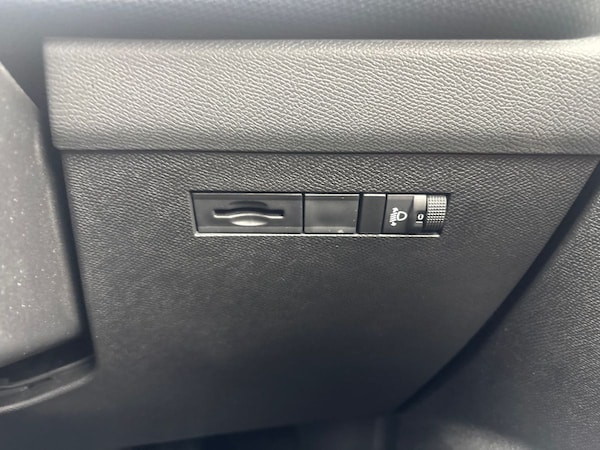Used Vauxhall Astra 2022 for sale - 76133360: Photo 24