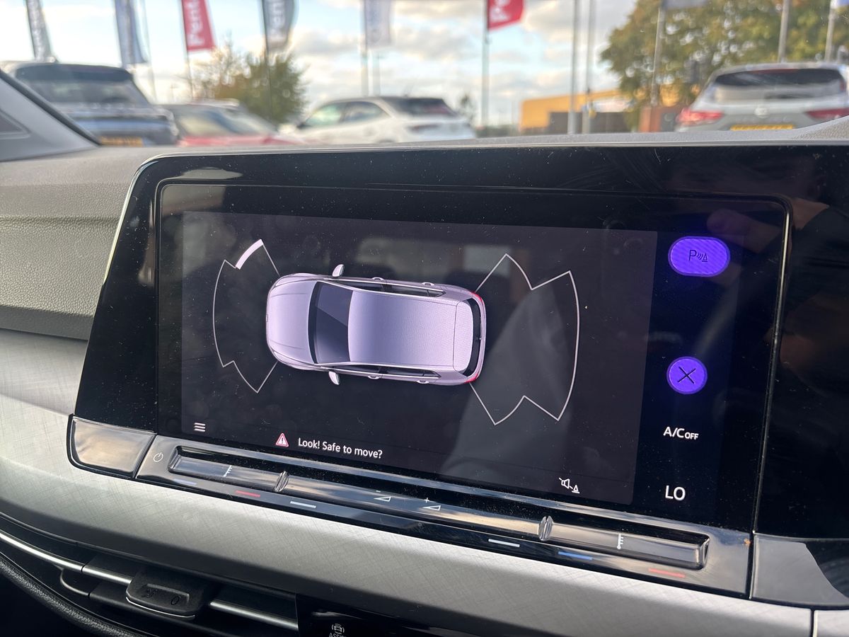 Used Volkswagen Golf 2023 for sale - 76113160: Photo 23