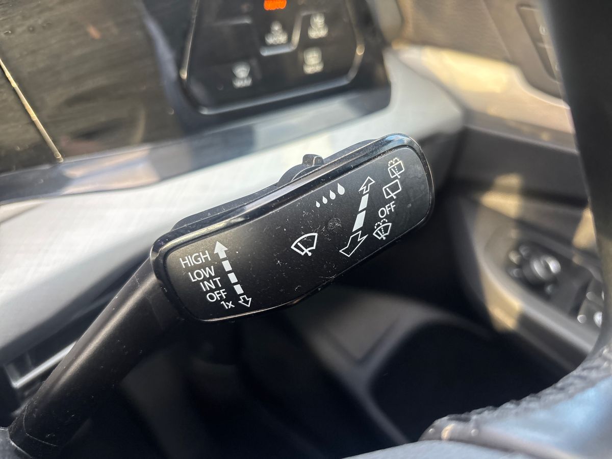 Used Volkswagen Golf 2023 for sale - 76113160: Photo 25