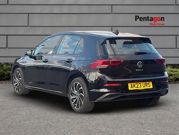 Used Volkswagen Golf 2023 for sale - 76113160: Photo