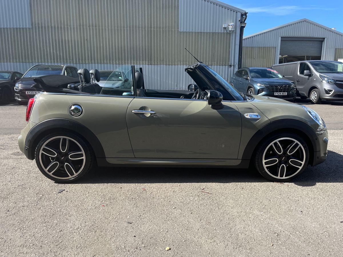 Used MINI Convertible 2019 for sale - 76401556: Photo 20