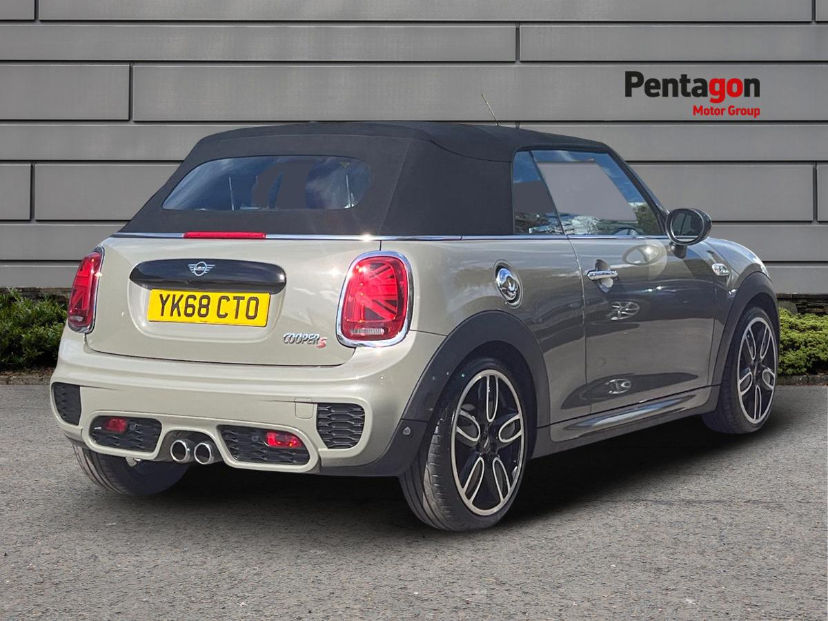 Used MINI Convertible 2019 for sale - 76401556: Photo 4
