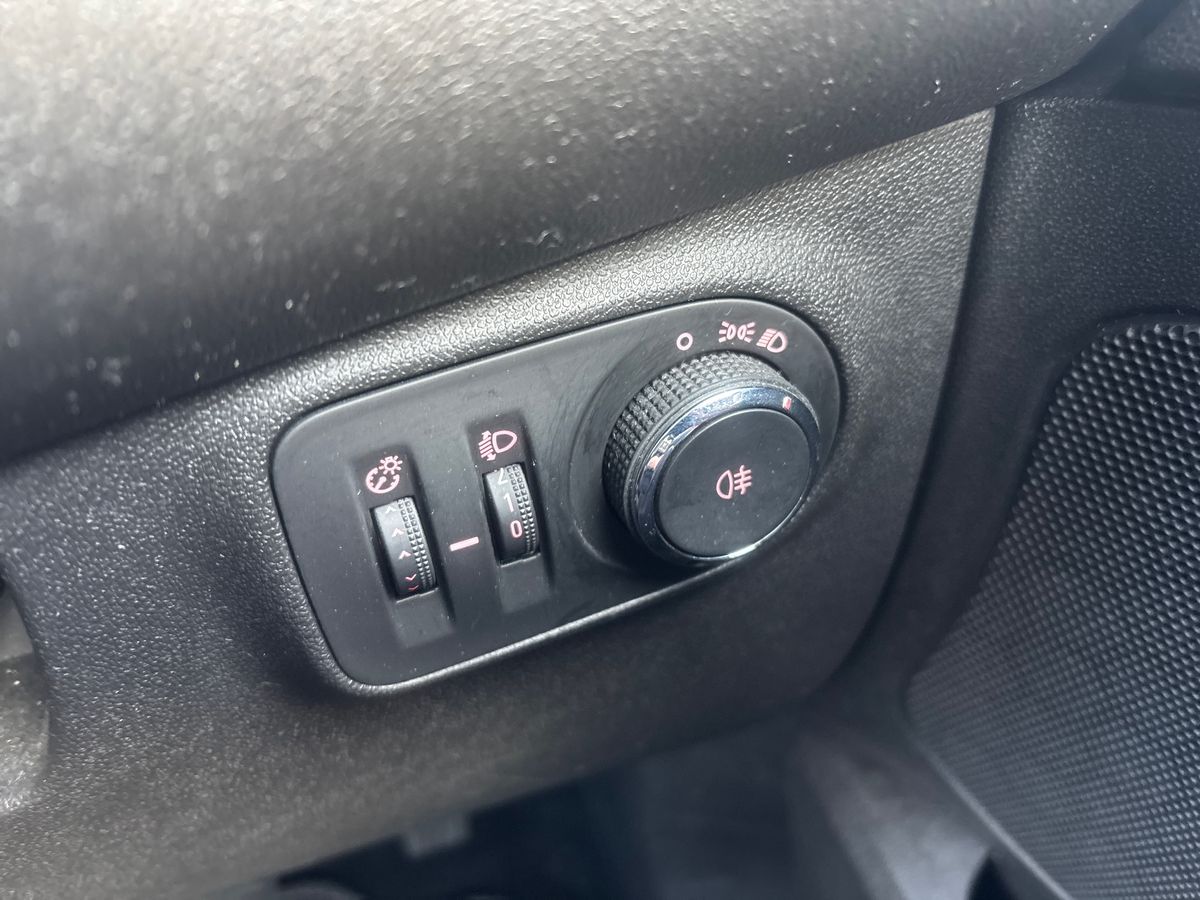 Used Vauxhall ADAM 2018 for sale - 76624827: Photo 22