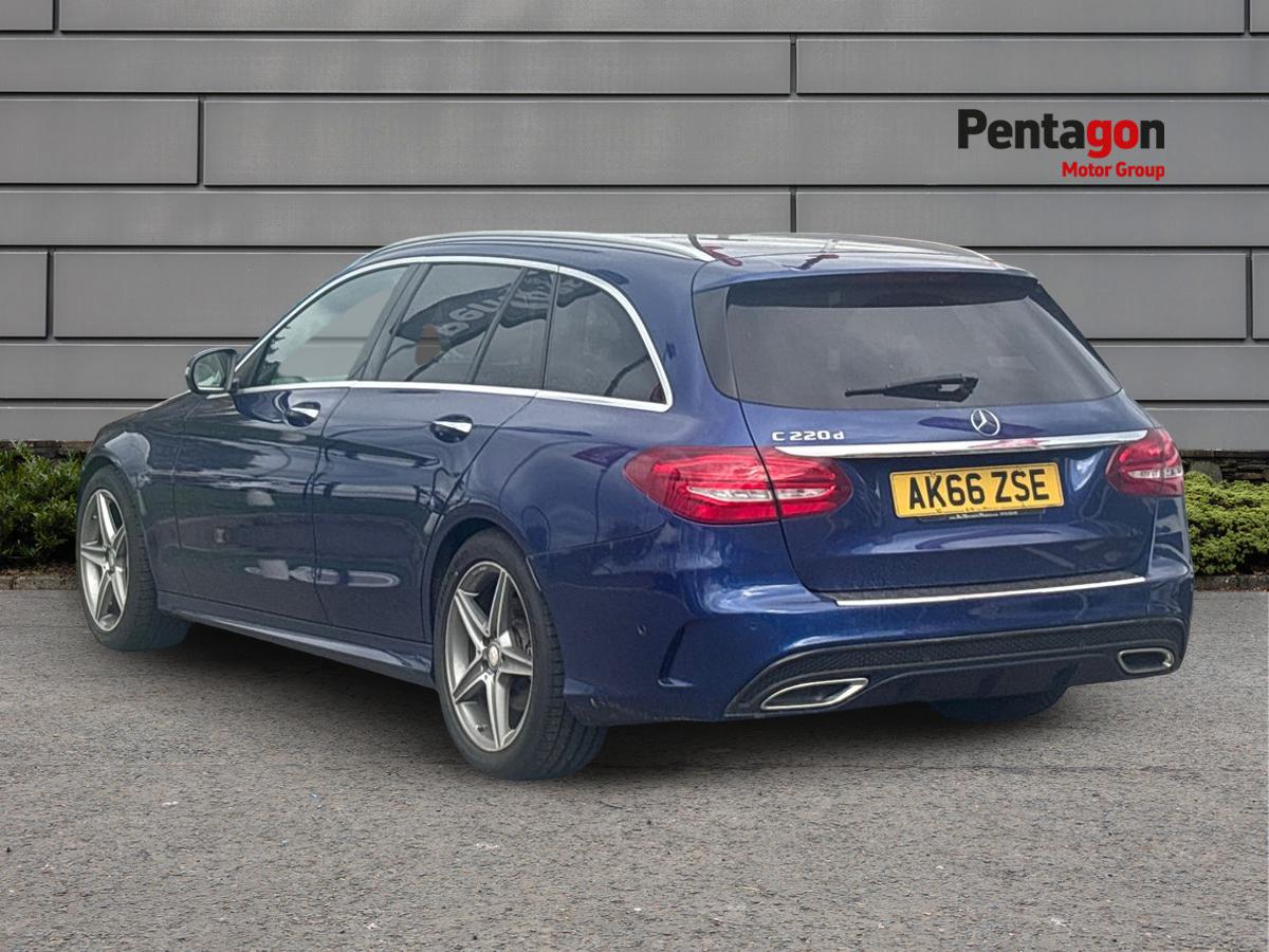 Used Mercedes-Benz C Class 2016 for sale - 76197878: Photo 2