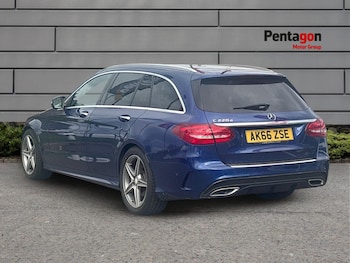 Used Mercedes-Benz C Class 2016 for sale - 76197878: Photo 2