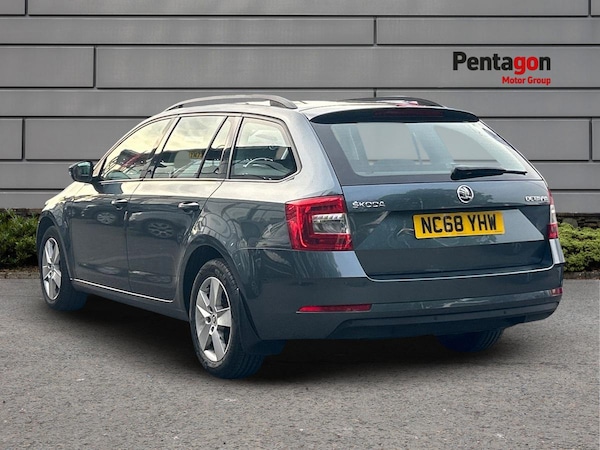 Used Skoda Octavia 2019 for sale - 76004114: Photo 2